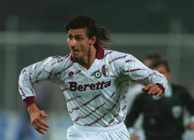 开云-都灵客场击败巴里，取得关键三分保持稳定的简单介绍  第2张